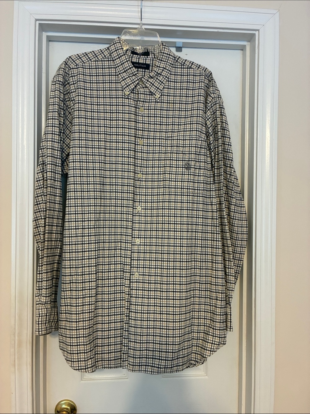 Nautica Men's 2XL Flannel White and Navy Plaid Button-Down Shirt